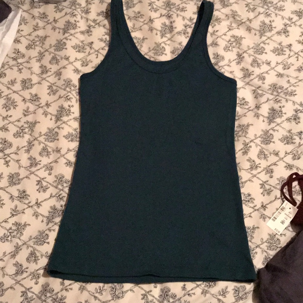 🍀Green Ribbed Tank Top🍀